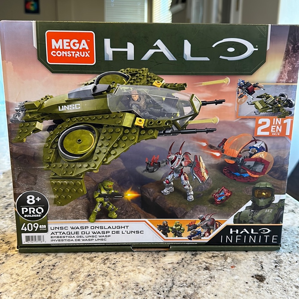 HALO mega construx UNSC wasp Onslaught 409 piece building set.  NEW